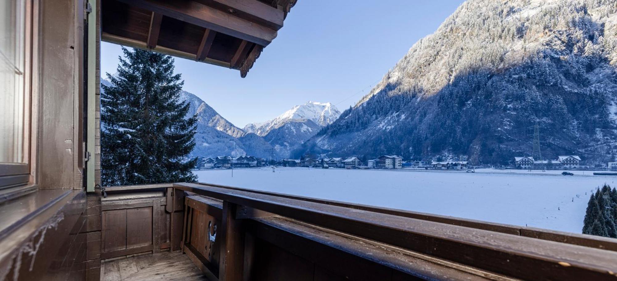 Aparthotel Landhaus St. Joseph Mayrhofen Exterior foto